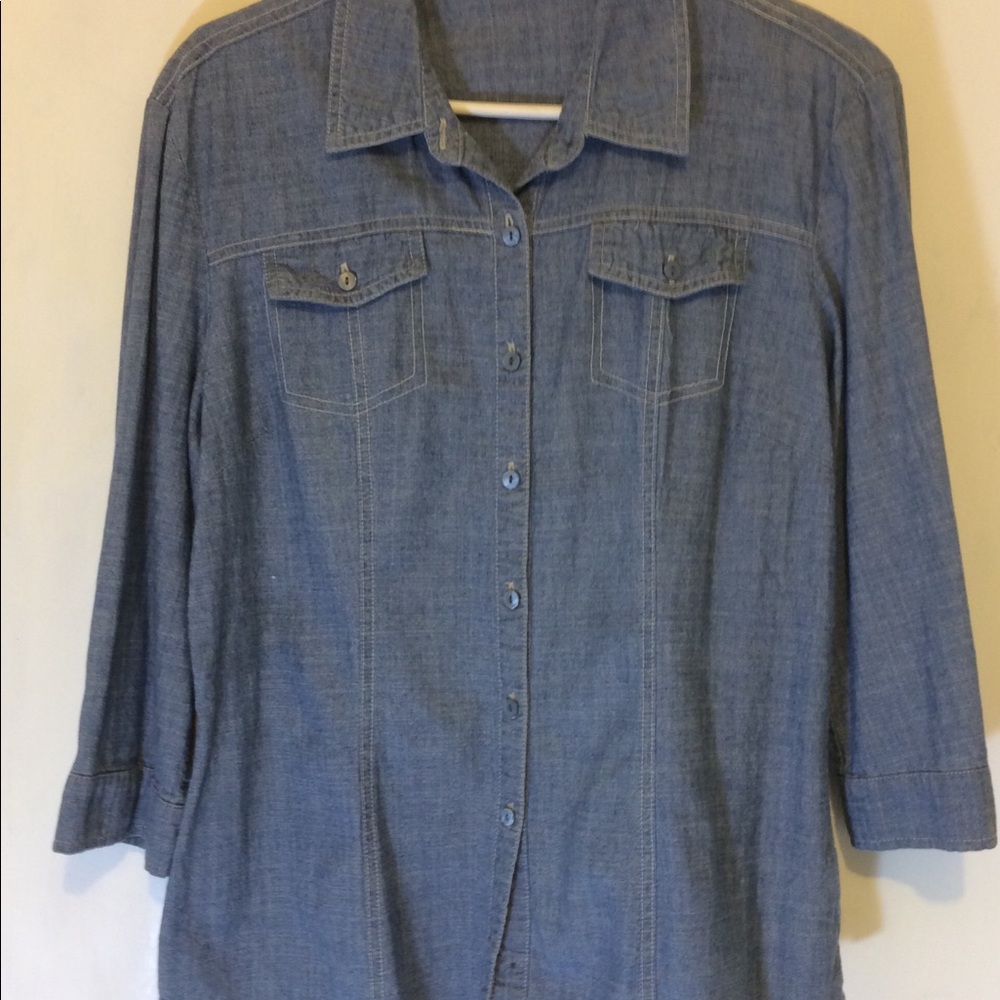 Hester and Orchard L 3/4sleeve w roll tab chambray